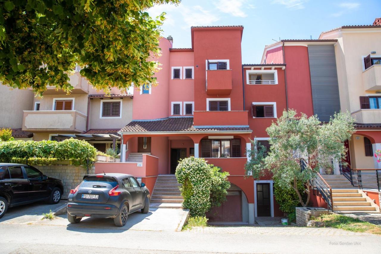 Apartment Midea Rovinj Exterior photo